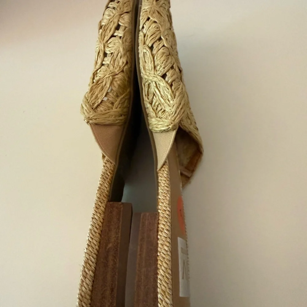 DV by Dolce Vita woven braided